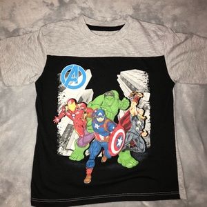 🔴 Marvel Tee